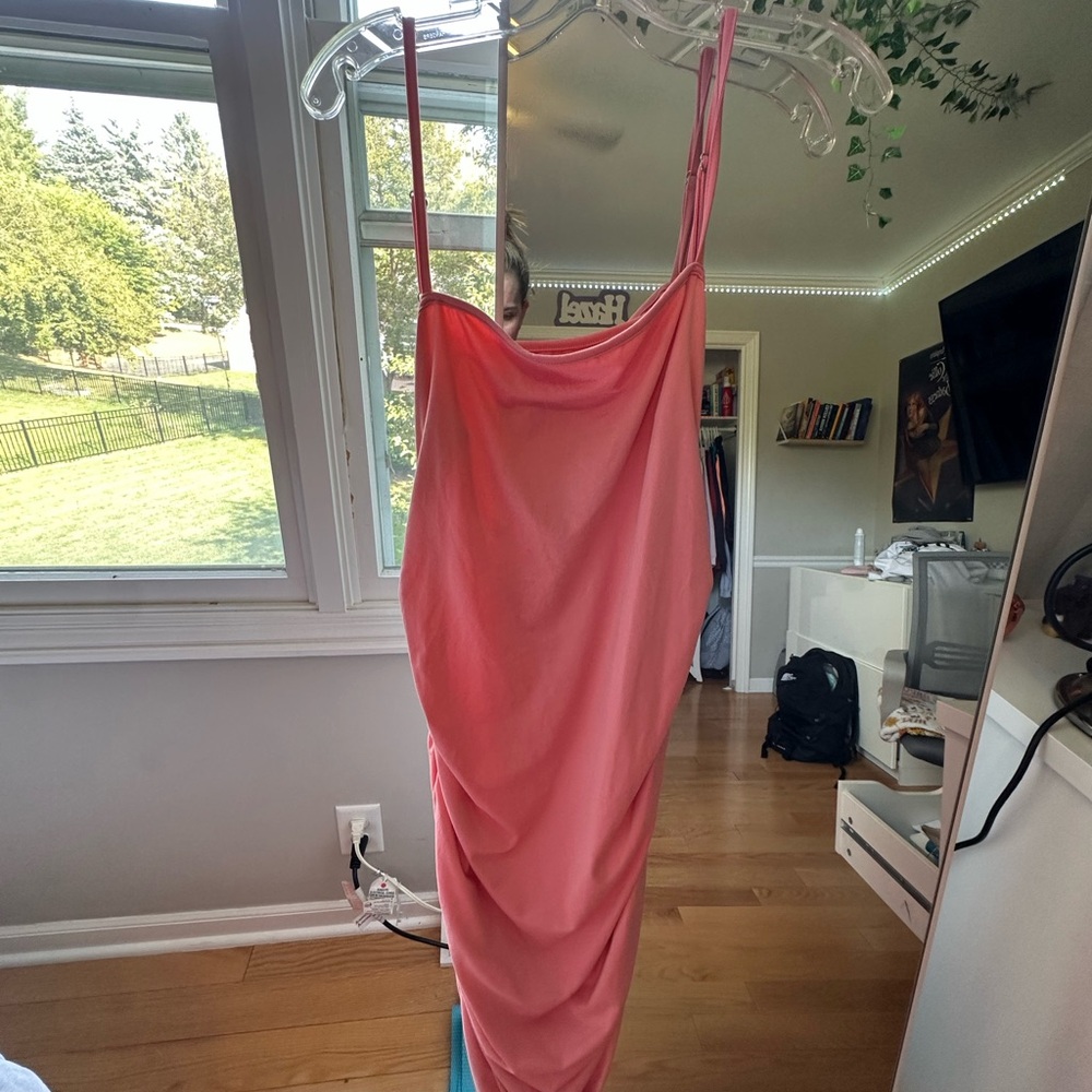 Elegant Pink Spaghetti Strap Dress